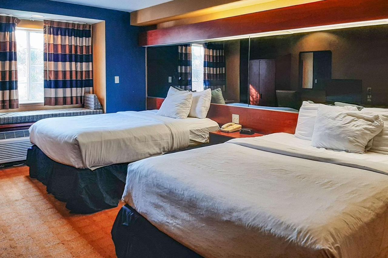 Starkville Inn & Suites Luaran gambar